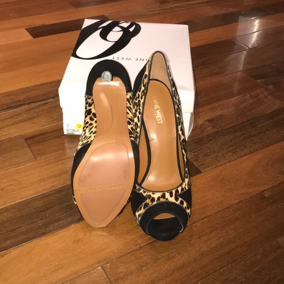 NIB Nine West Size 9 1/2 Peep Toe Heels - Picture 5 of 6